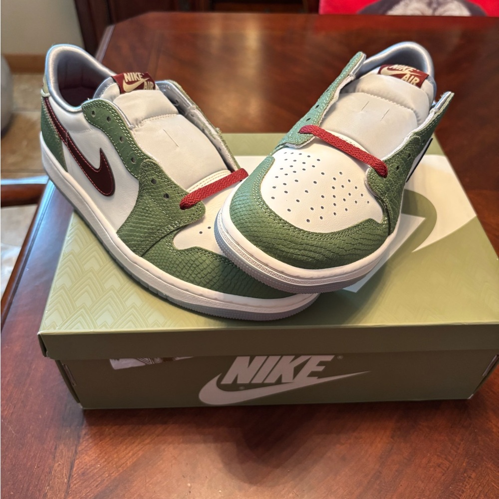 Nike Air Jordan 1 Low Year of the Dragon 10